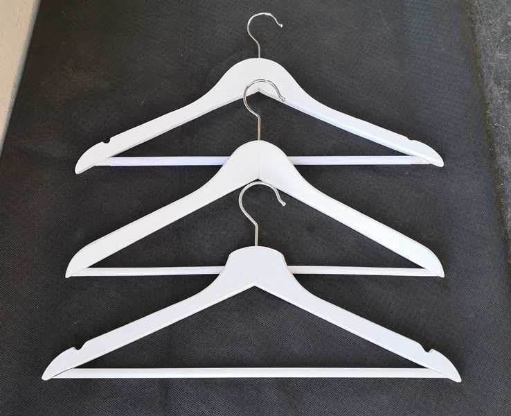 Закачалки за дрехи Дървени Гумирани