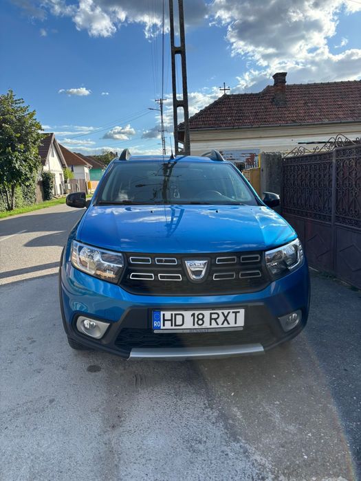 Dacia sandero stepway 2020 blue line