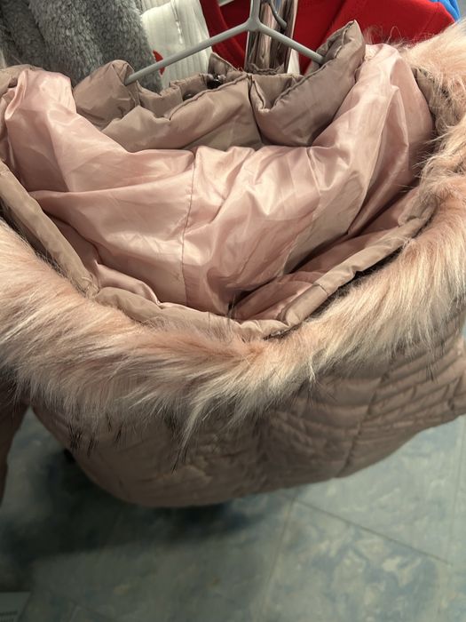 Продавам зимно дамско яке