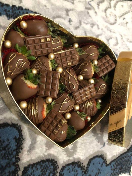 Клубника в шоколаде — просто мечта вкуса!Подарки.