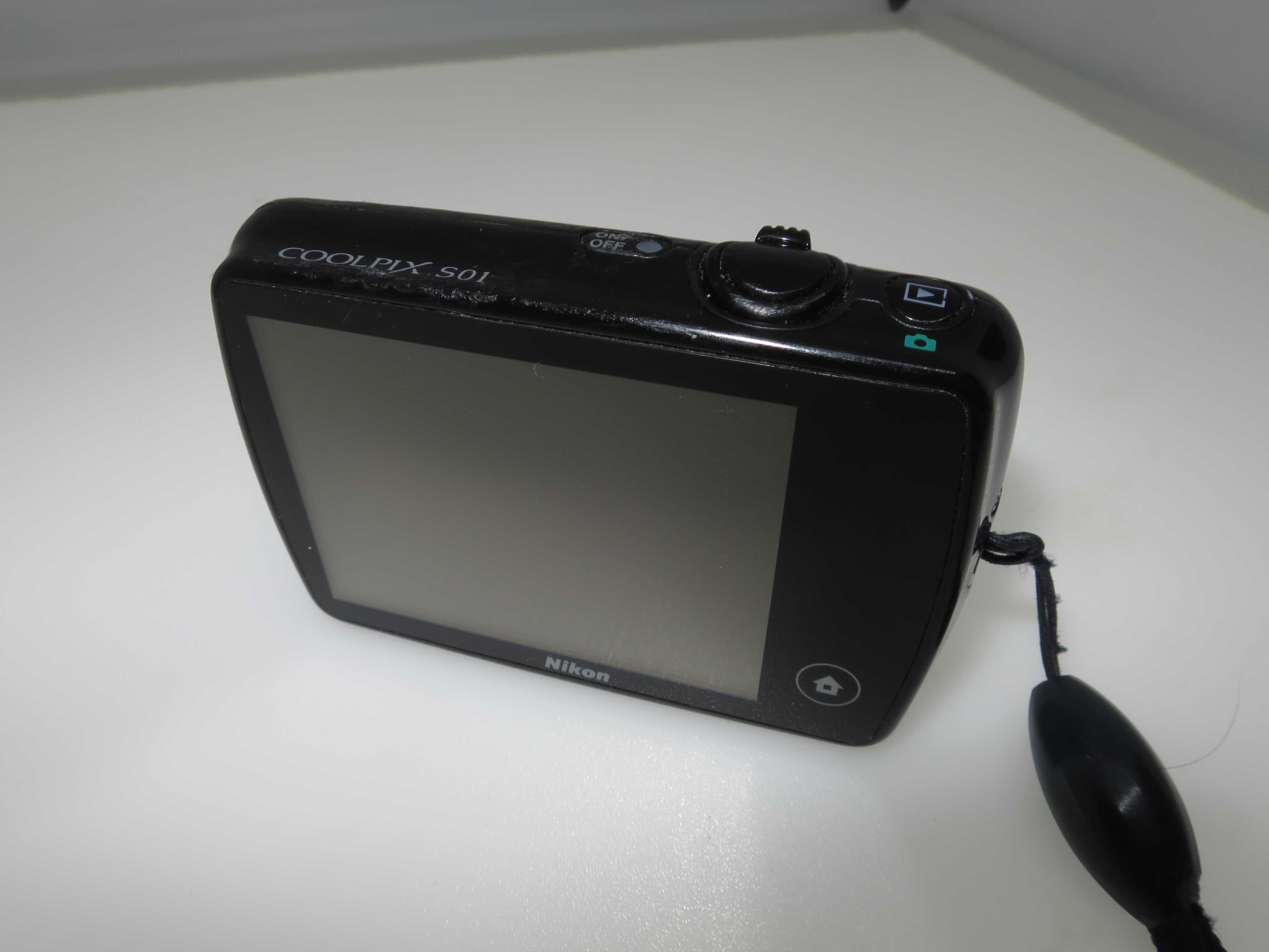 Nikon Coolpix S01 ултра компактен мини фотоапарат цифрова камера