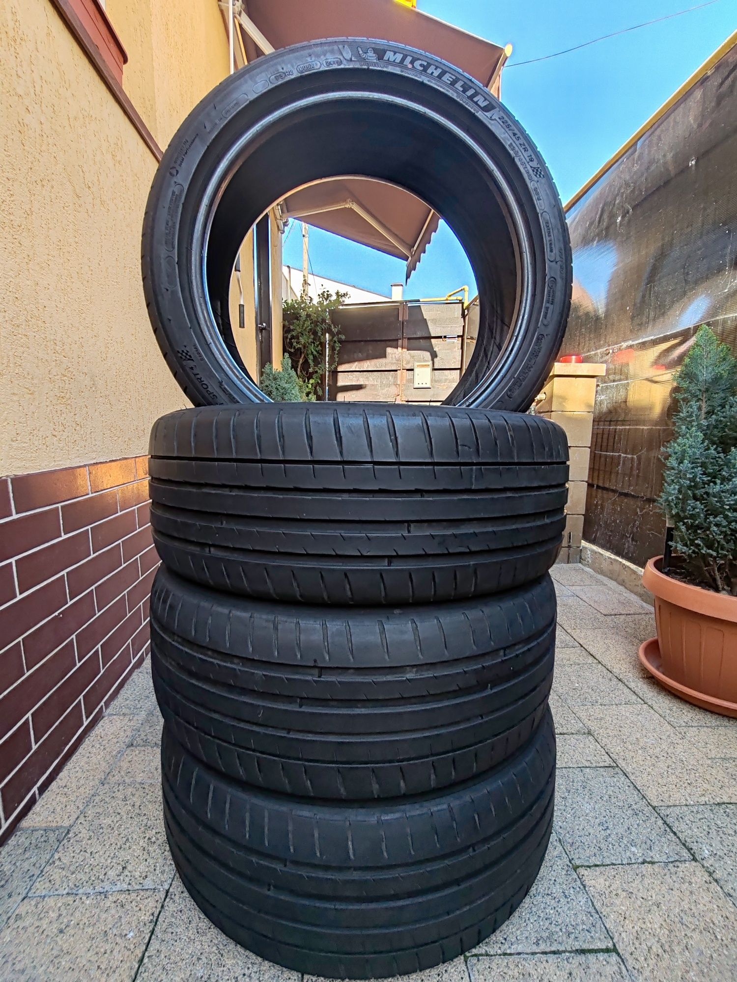 Anvelope vara Michelin Pilot Sport 4  225/45/19  96W