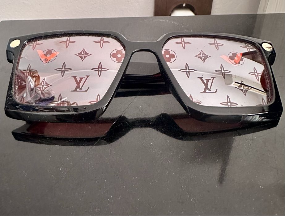 Унисекс слънчеви очила LV