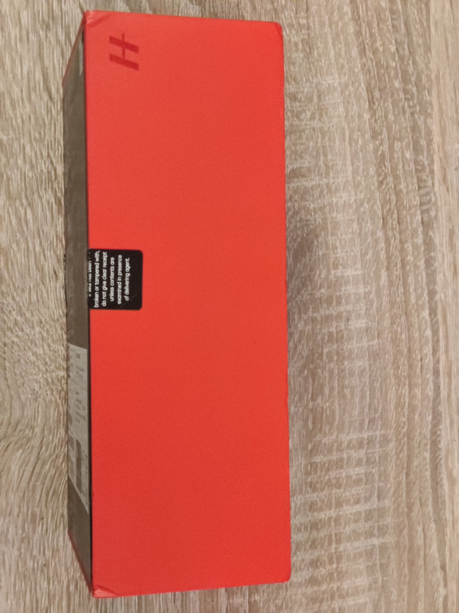 Продавам OnePlus 10Pro