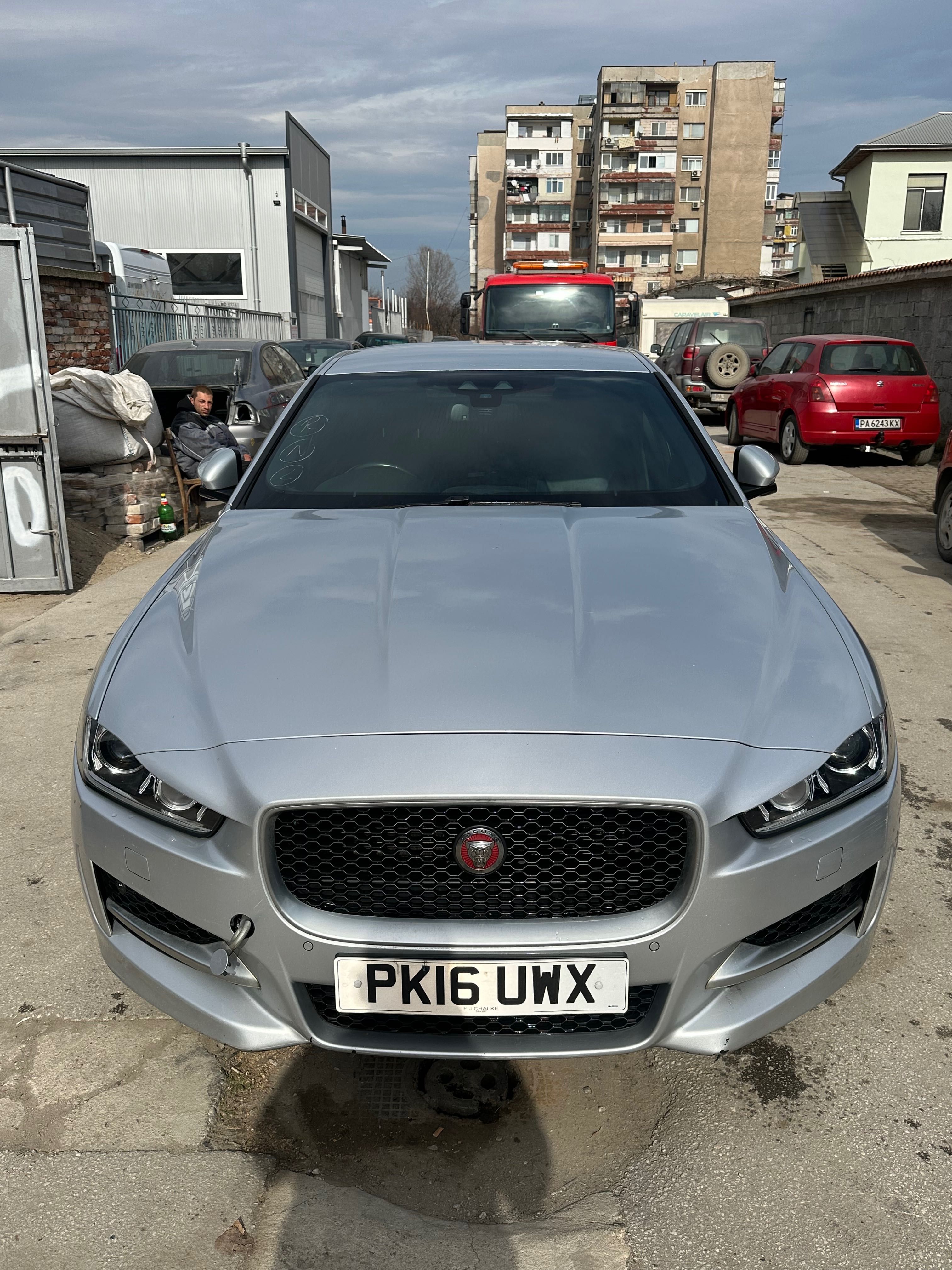 Jaguar Xe R sport НА ЧАСТИ