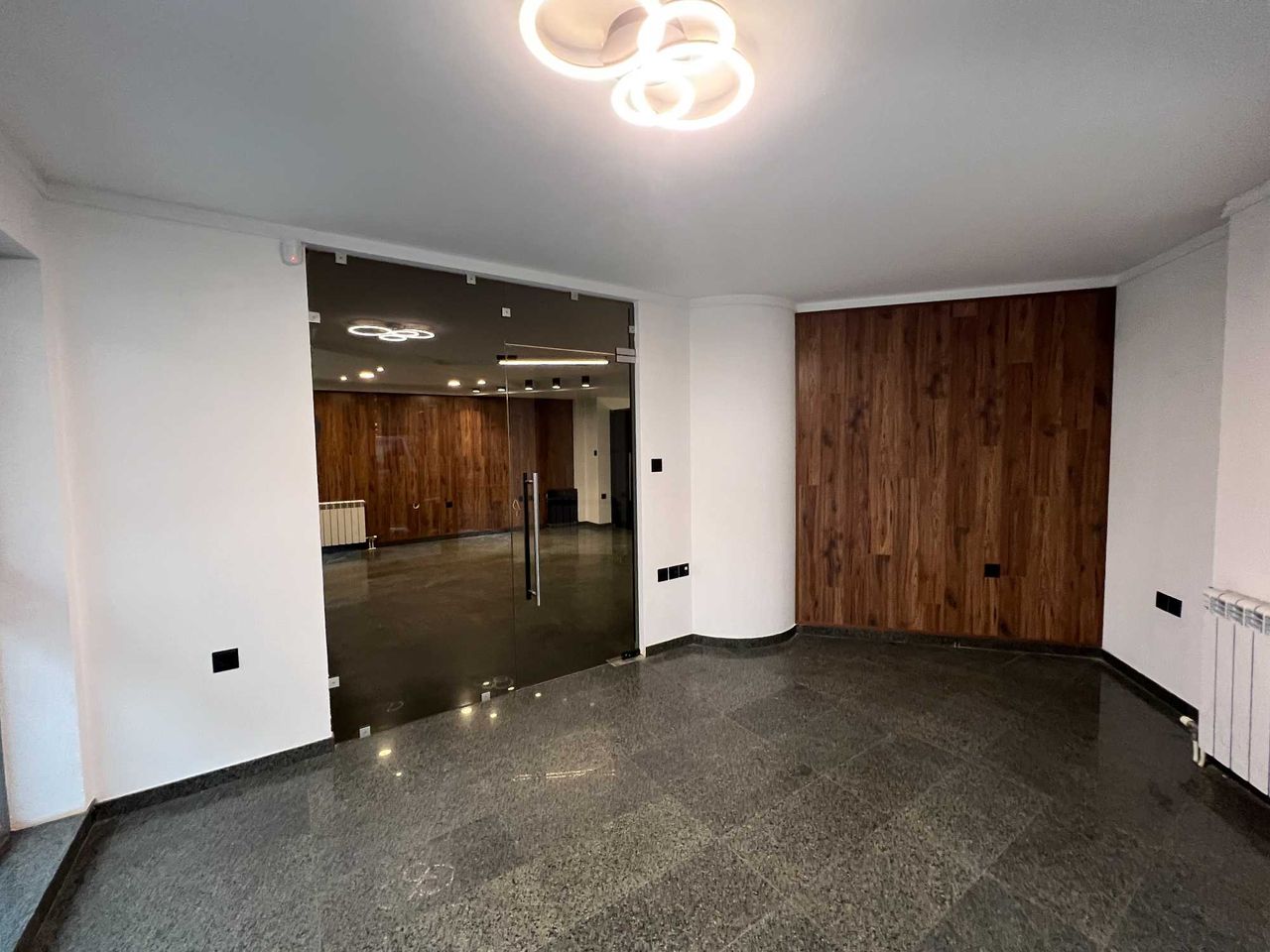 Продава се Офис в София, Лозенец - 303 кв.м за 3480 €/кв.м - Снимка #3