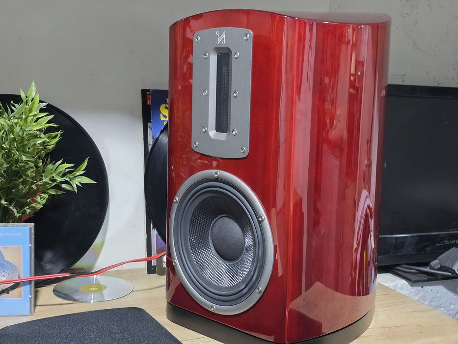 Boxe QUAD Z-2 ,varf de gama ,tweeter ribbon, bookshelf