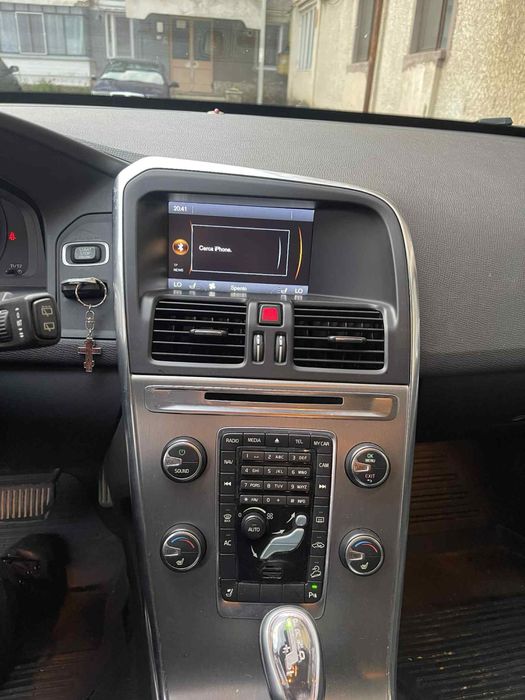 Volvo xc60,an 2013