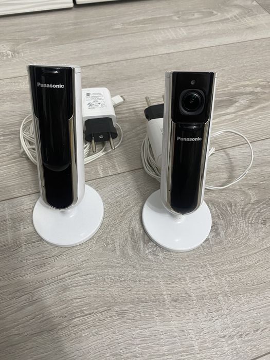 Smart home hub Panasonic monitorizare kit camera senzor