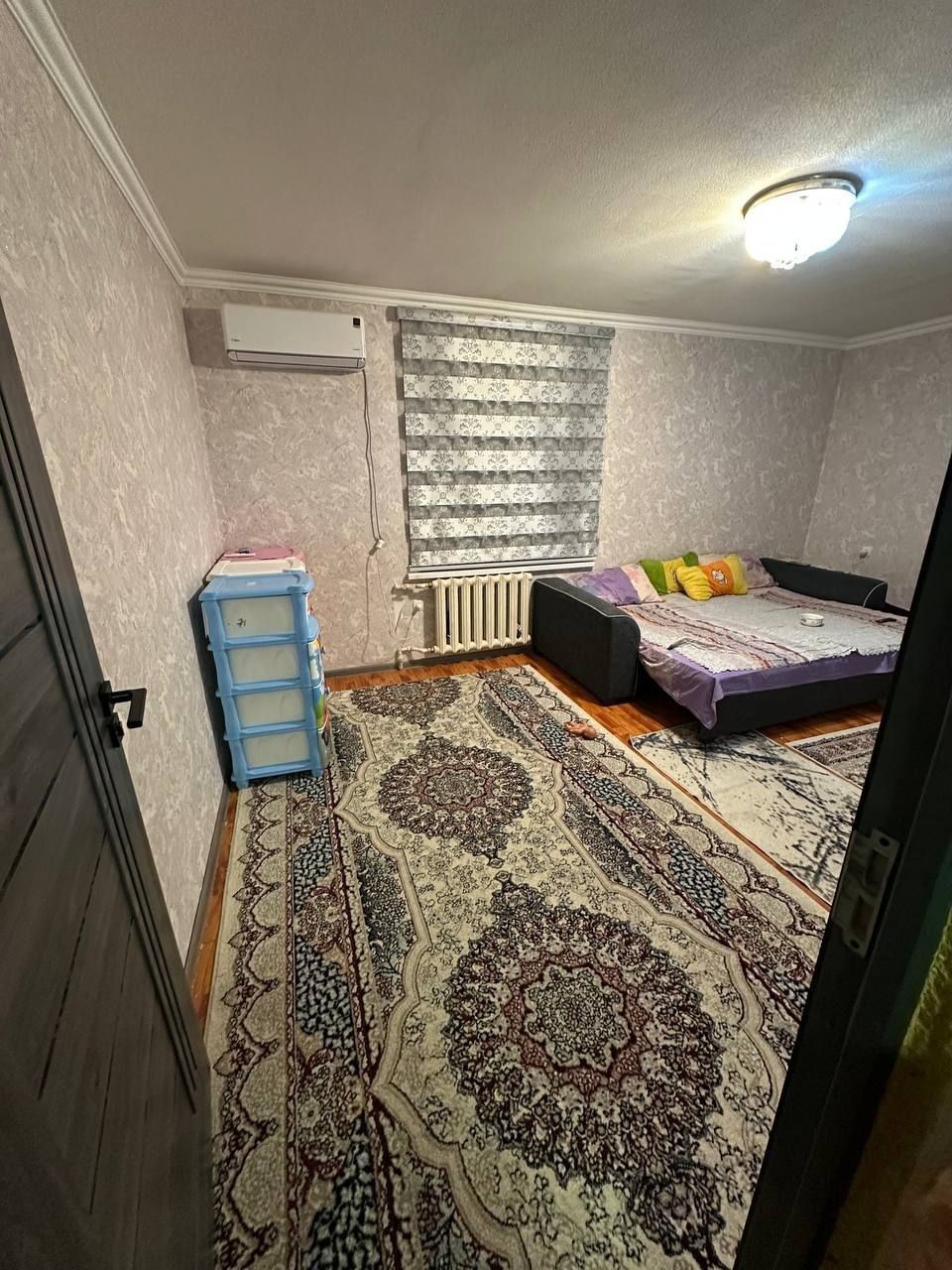 Сдаётся квартира Чиланзар 9 квартал 1в2/2/5 кирпич 2Х6 балкон