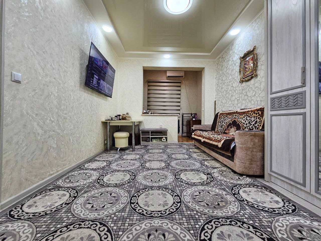 Продается 2-комнатная квартира 42м² на 3 квартале Чиланзар,метро Новза