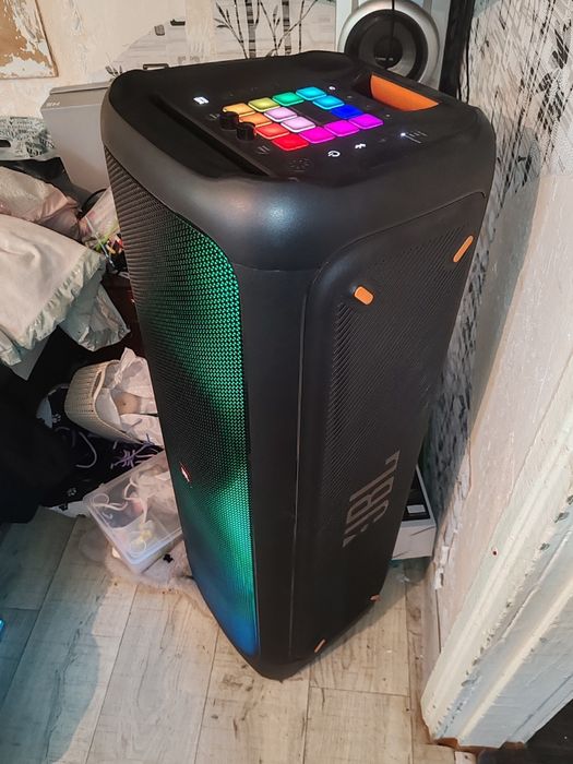Продам акустическую систему jbl 1000
