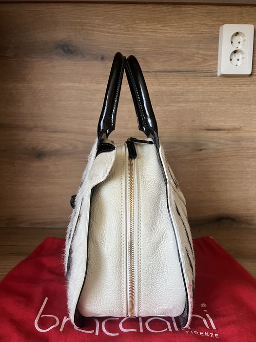 Луксозна чанта на Braccialini-лимитирана серия.