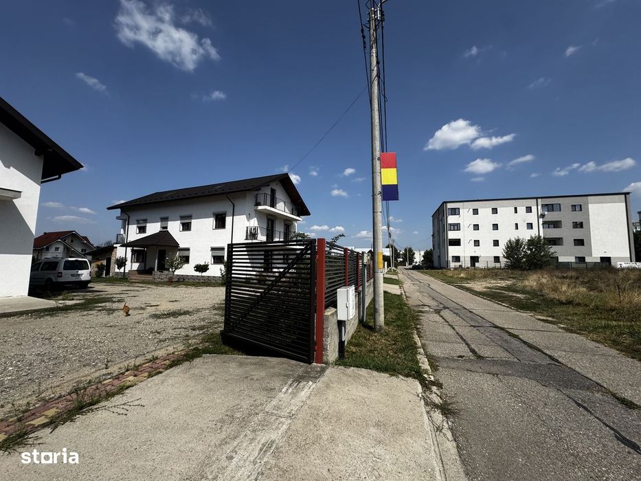 Casa/ Spatiu comercial Mioveni, Robea, 6 cam, 400mp, Zona Rezidentiala