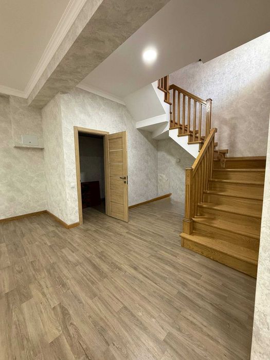 hi-tech евро Коттедж Сотилади