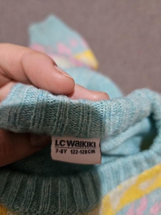 Pulover Waikiki marime 7-8y