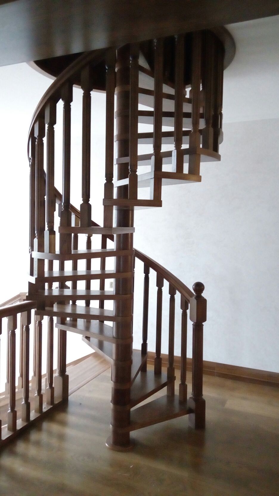 Столярный цех лестницы двери арки мебель шпон дуб конструкции