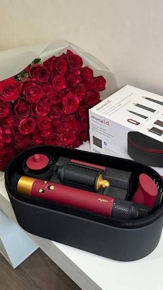 Мультистайлер Dyson Airwrap HS08 Red Velvet