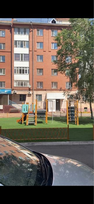 Сдам комнату в трехкомнатной квартире