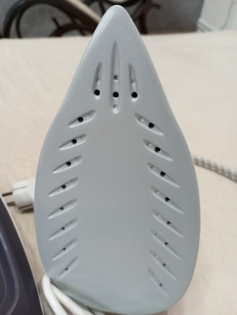 Ютия с парогенератор PHILIPS HI5914