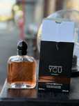 Se vinde parfum ARMANI .