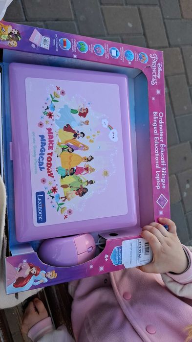 Laptop fata electronic