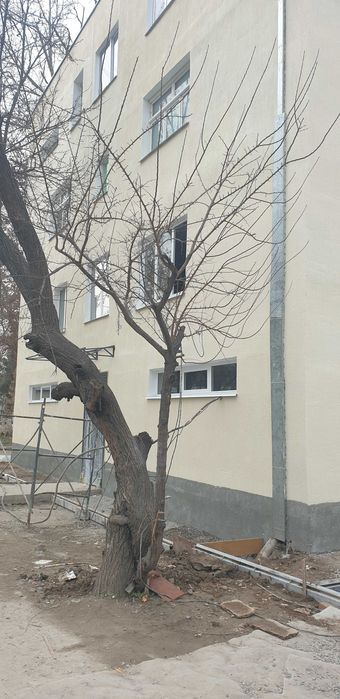 Продаётся.Своя 2х ком.Катортол.7квартал .Метро Новза 10 минут.