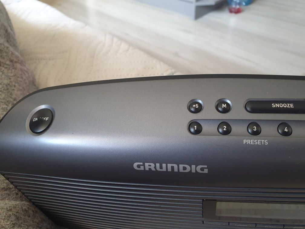 Преносимо радио Grundig