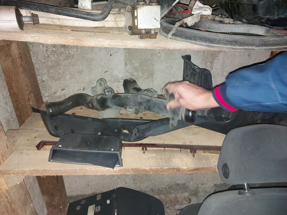 На части Opel Vectra 2.2 DTi, 2003