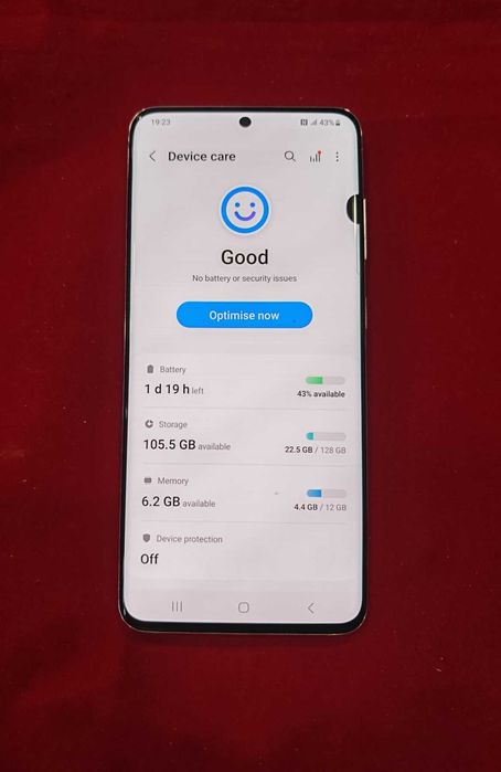 ***Петно на екрана*** Samsung Galaxy S20 5G 128GB