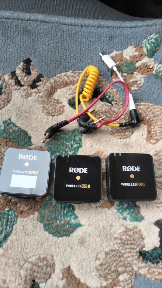 Срочно продам микрофон Rode wireless go 2