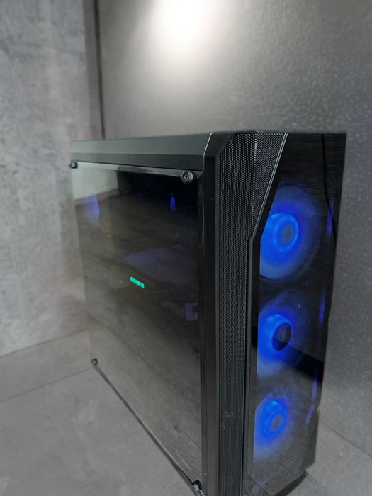 Настолен компютър  +Периферия