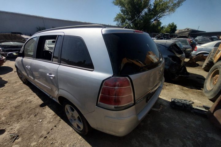 Piese Opel Zafira B