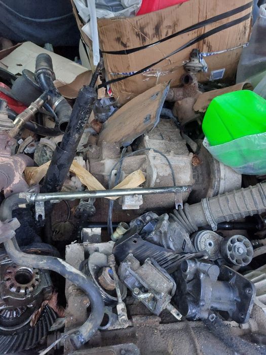 Land Rover Discovery 200 и 300 на части