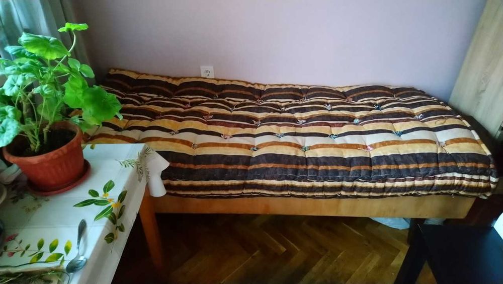 Легло с дюшек и пружина
