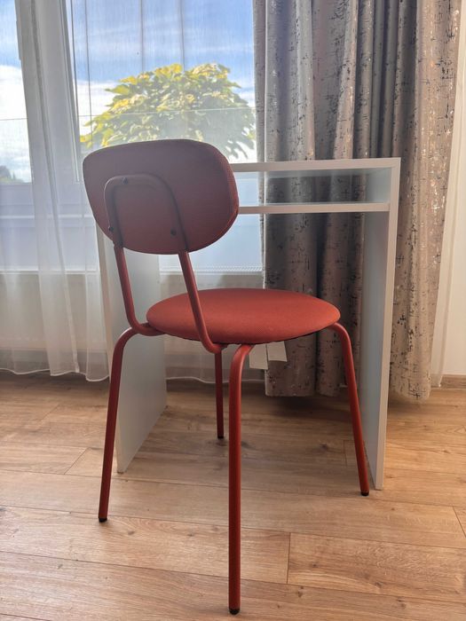 Ikea birou TORALD si scaun ÖSTANÖ ca noi