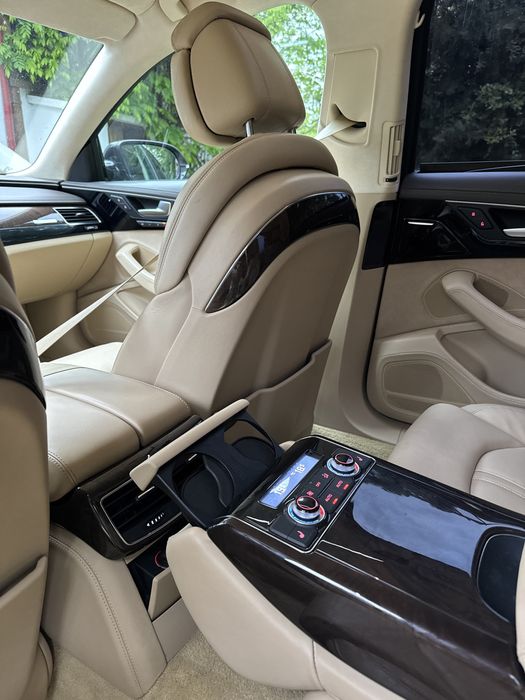 Vand Audi A8 intretinut