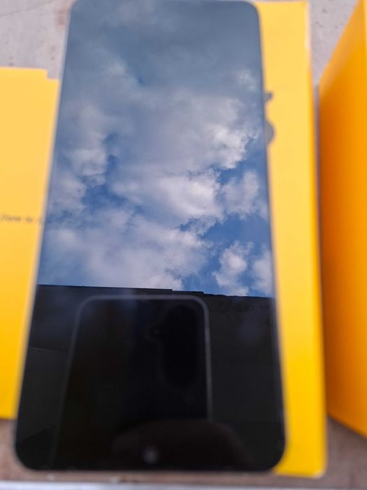 Смардфон Realme C53