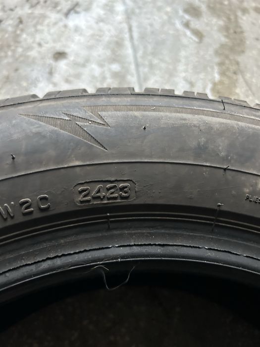 Anvelope de iarna  Bridgestone 195 65 15