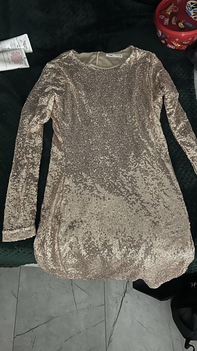 Рокля xs Sinsay в отлично състояние.