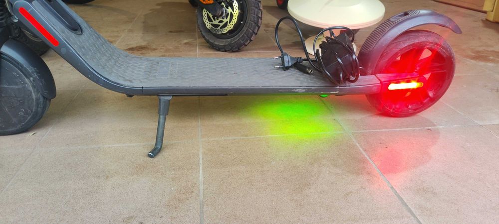 Електрическа Тротинетка segway ninebot 2  350w