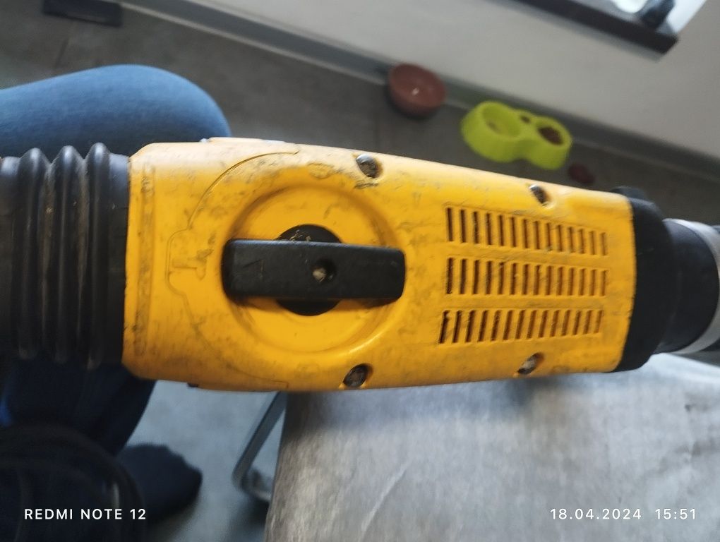 Къртач DEWALT D25840K-QS sds max