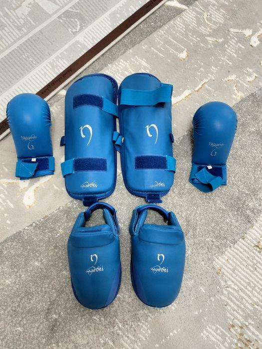 Продаю чинки-чингарки для каратэ, размер L (взрослый). Бу