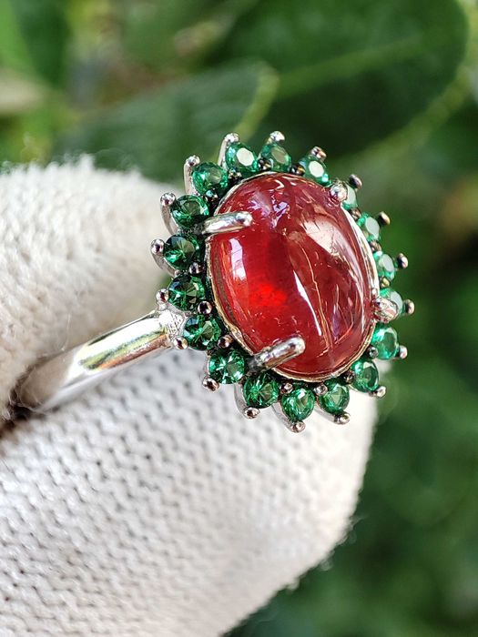 925 Inel argint cu rubin masura 14