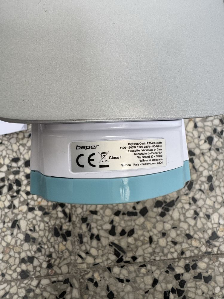 Суха Ютия Beper P204FER250, 1300W, Незалепваща Плоча, Компактна и Лека