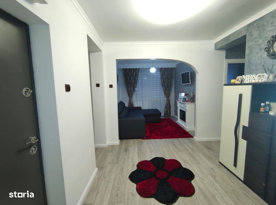 Apartament modern 4 camere, 80 mp, zona Unității Militare