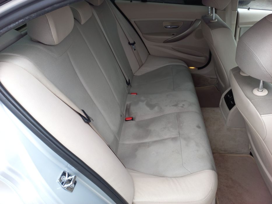 Interior semi-piele crem bmw f30
