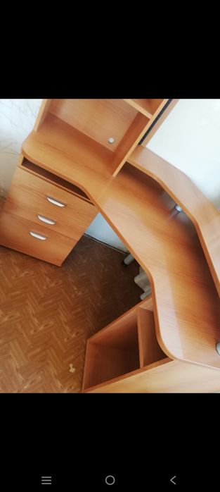 Продам стол компьютерный+ шкаф