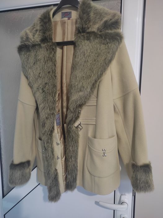 Елегантно Дамско палто