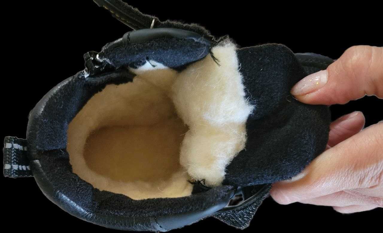 Новые теплые ботиночки с мехом привозные на скидке читайте опесание